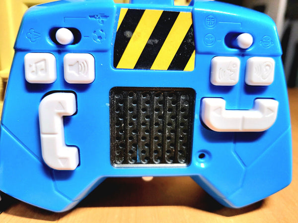 RC Boxer / Really RAD  MiBro Remote Controlled Talking Spy Robot fun toy - Chys Thijarah