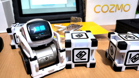 Anki Cozmo Robot + Cubes + Charger + Box + Manuals LIKE N£W - Chys Thijarah