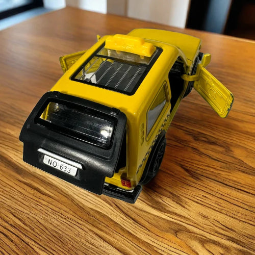 metal taxi toy car double door simulation toy with realistic details