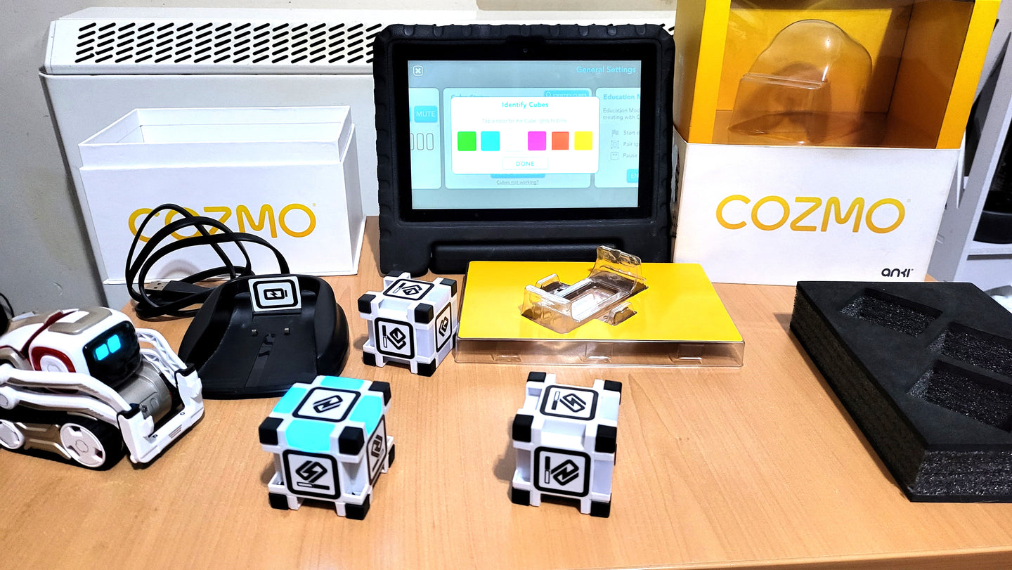 FULLY BOXED Anki Cozmo Robot + Cubes + Charger + Box + Manuals LIKE NEW - Chys Thijarah