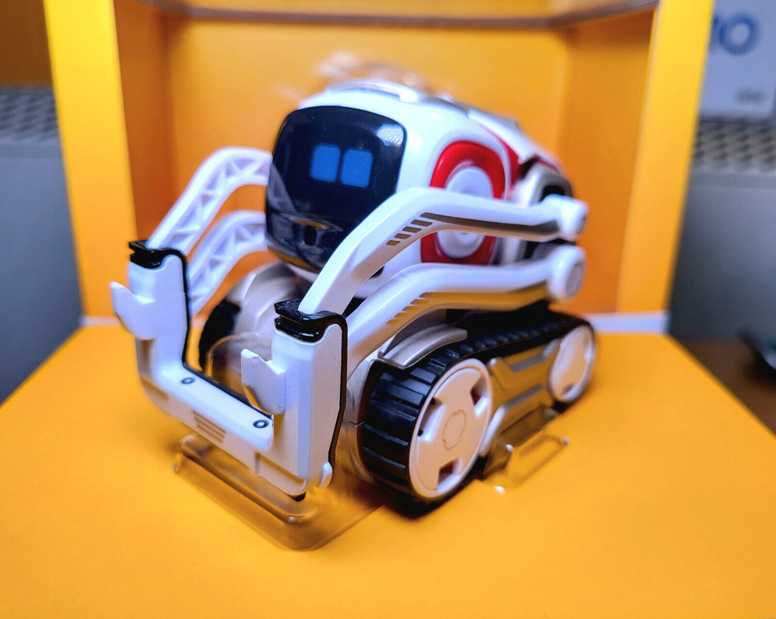 FULLY BOXED Anki Cozmo Robot + Carry Case  LIKE N€W - Chys Thijarah