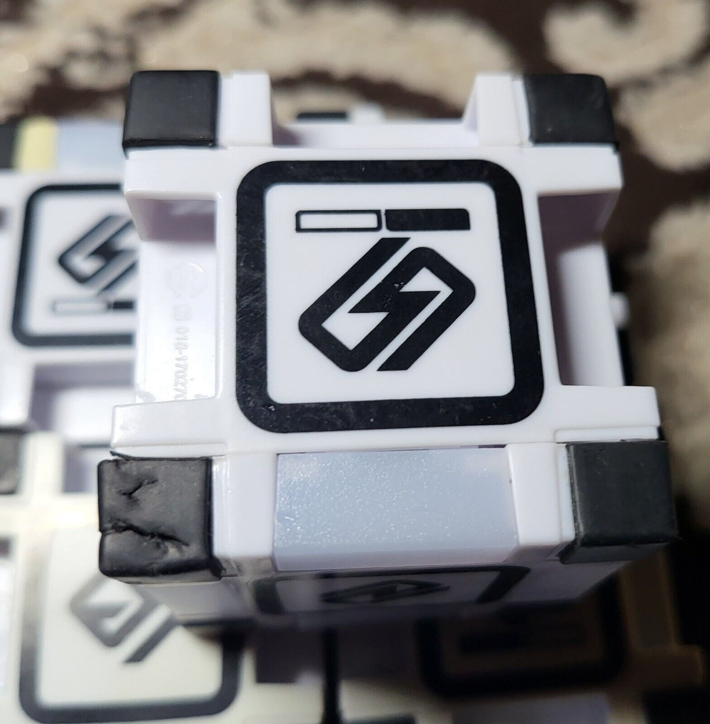 Genuine Anki Cozmo Cube with new battery READ DESCRIPTION - Chys Thijarah