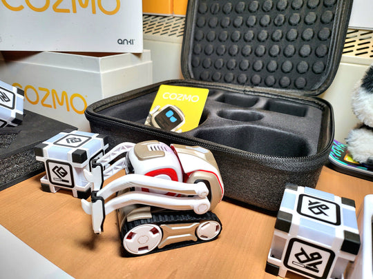 FULLY BOXED Anki Cozmo Robot + Carry Case  LIKE N€W - Chys Thijarah