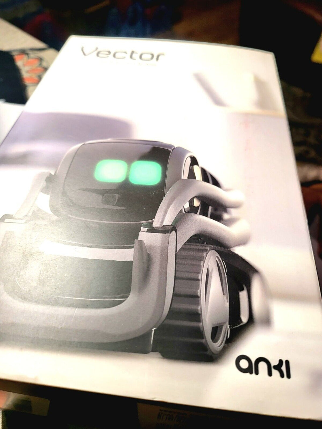 LIKE N€W Fully BOXED Anki Vector Robot Pet Toy - Chys Thijarah